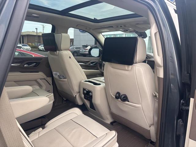 Photo of 2021 Hunter Metallic GMC Yukon
