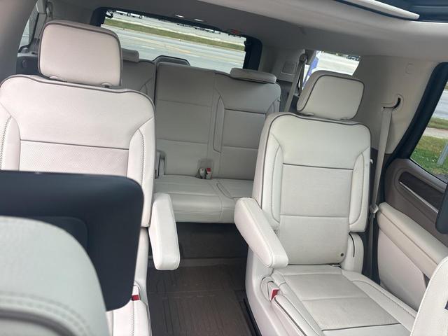 Photo of 2021 Hunter Metallic GMC Yukon