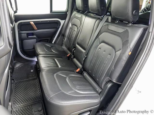 Photo of 2021 White Land Rover Defender