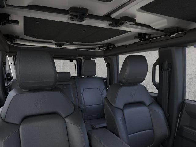 Photo of 2025 OXFORD WHITE Ford Bronco