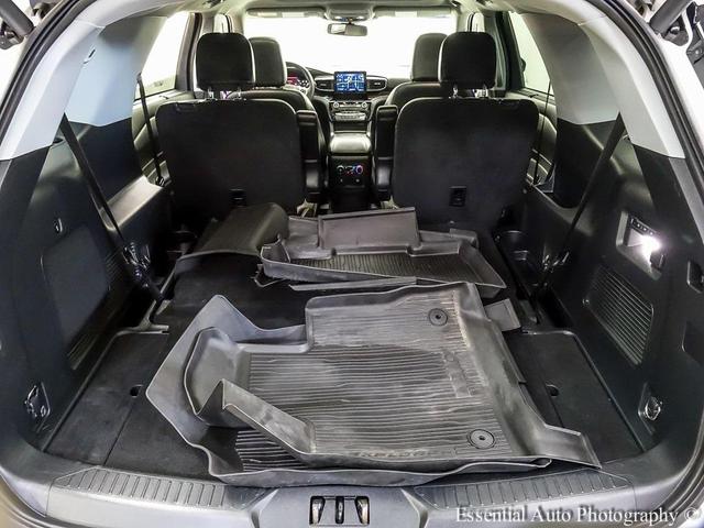Photo of 2022 STAR WHITE MET TRI-COAT Ford Explorer