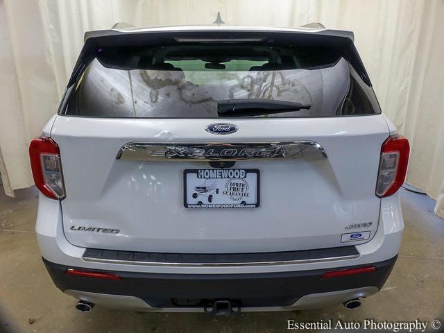 Photo of 2022 STAR WHITE MET TRI-COAT Ford Explorer