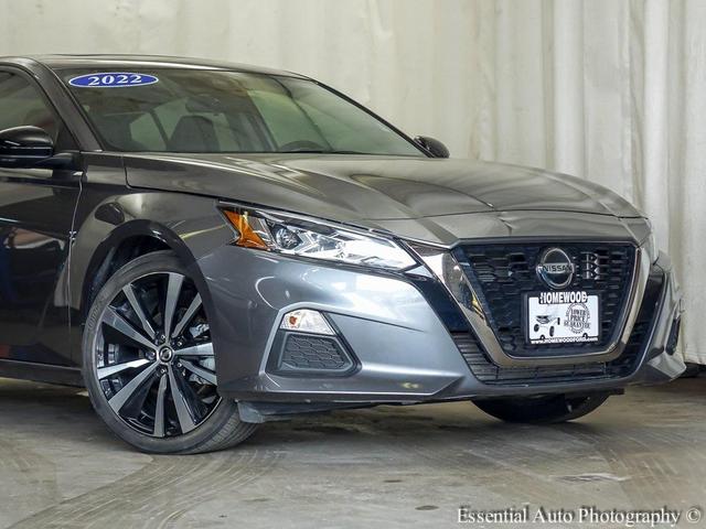 Photo of 2022 Gun Metallic Nissan Altima