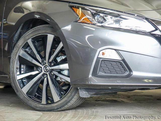 Photo of 2022 Gun Metallic Nissan Altima
