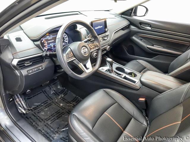 Photo of 2022 Gun Metallic Nissan Altima