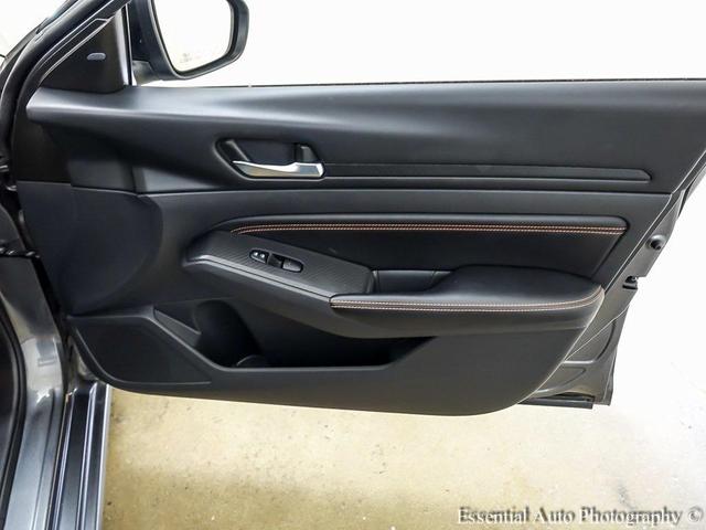 Photo of 2022 Gun Metallic Nissan Altima