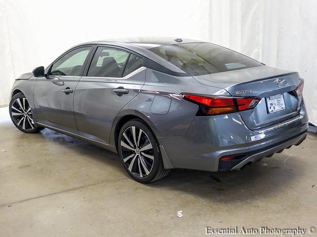 Photo of 2022 Gun Metallic Nissan Altima