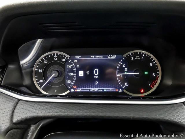 Photo of 2020 White Land Rover Range Rover Evoque
