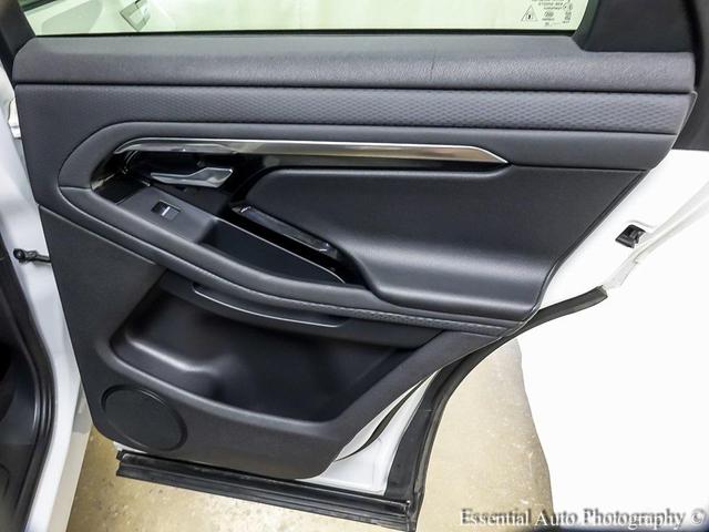 Photo of 2020 White Land Rover Range Rover Evoque