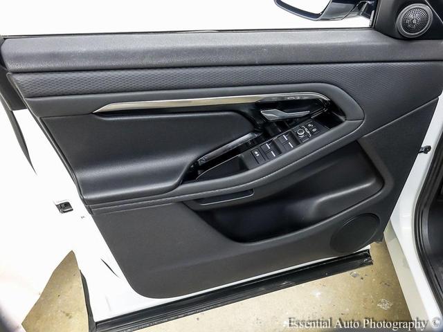Photo of 2020 White Land Rover Range Rover Evoque