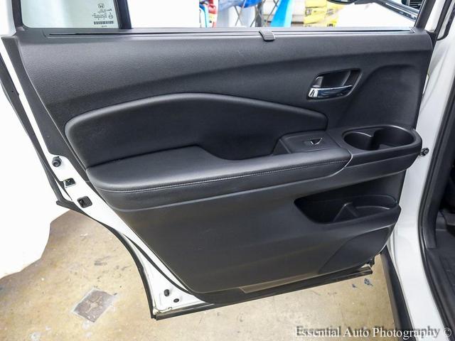 Photo of 2022 Platinum White Pearl Honda Pilot