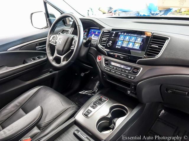Photo of 2022 Platinum White Pearl Honda Pilot