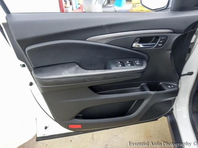 Photo of 2022 Platinum White Pearl Honda Pilot