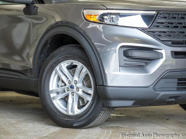 Photo of 2022 CARBONIZED GRAY METALLIC Ford Explorer