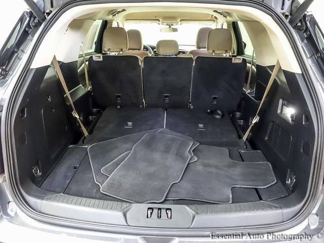 Photo of 2022 CARBONIZED GRAY METALLIC Ford Explorer