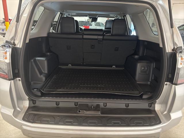 Photo of 2022 Classic Silver Metallic Toyota 4Runner