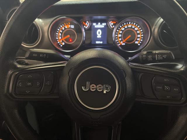 Photo of 2023 Earl Clearcoat Jeep Wrangler