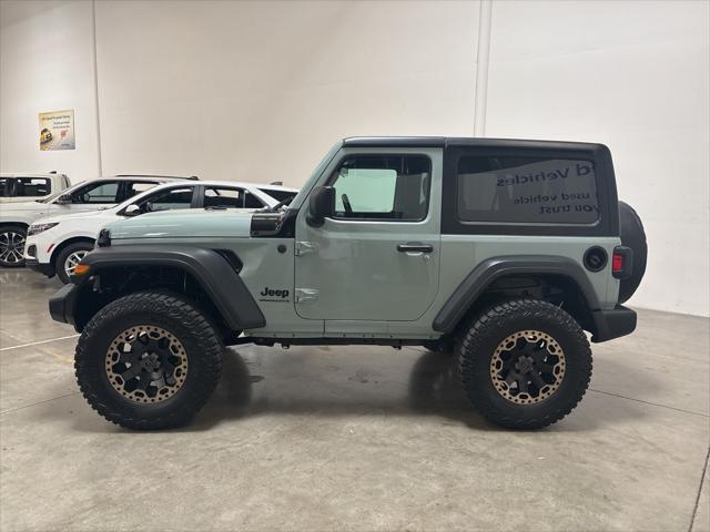 Photo of 2023 Earl Clearcoat Jeep Wrangler