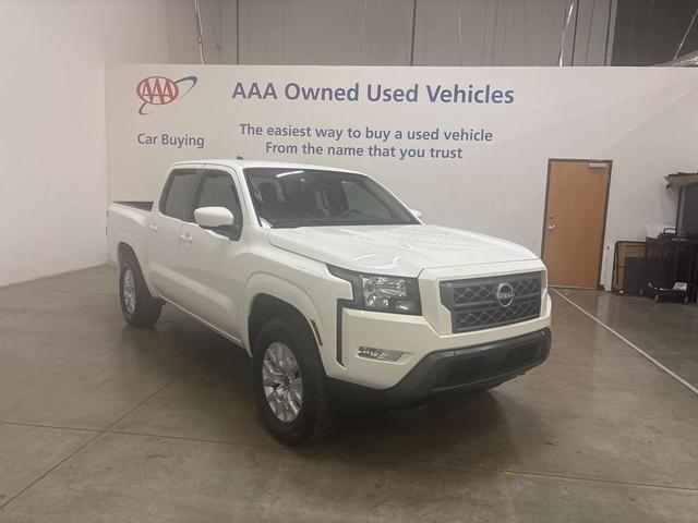 Photo of 2024 Glacier White Nissan Frontier