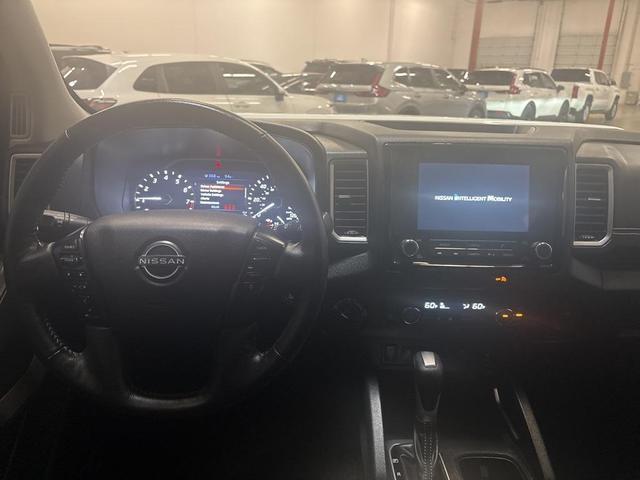 Photo of 2024 Glacier White Nissan Frontier