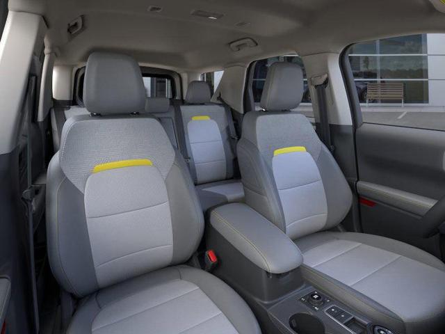 Photo of 2025 Oxford White Ford Bronco Sport