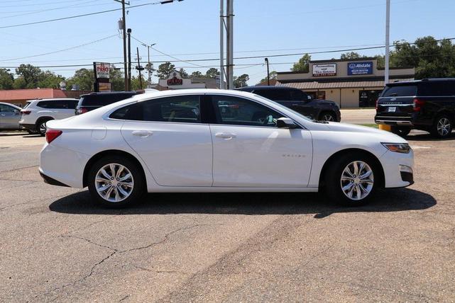 Photo of 2024 Summit White Chevrolet Malibu