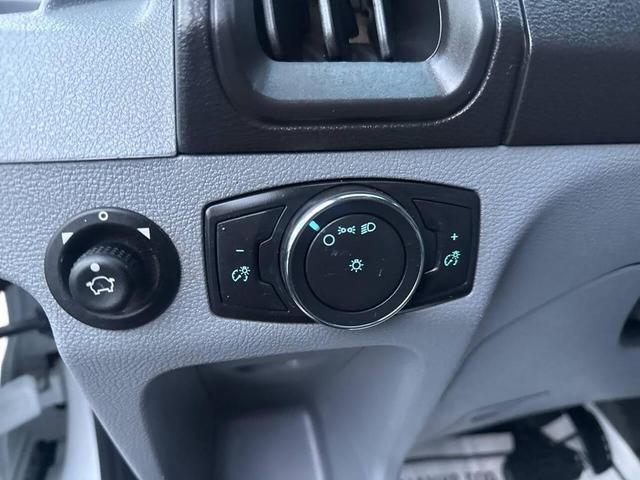 Photo of 2017 Oxford White Ford Transit-250