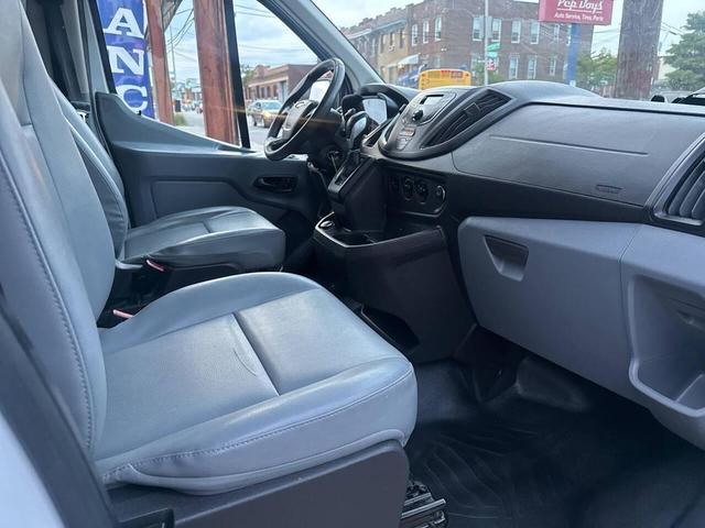 Photo of 2017 Oxford White Ford Transit-250