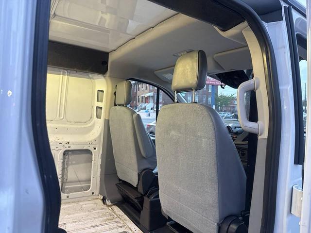 Photo of 2017 Oxford White Ford Transit-250