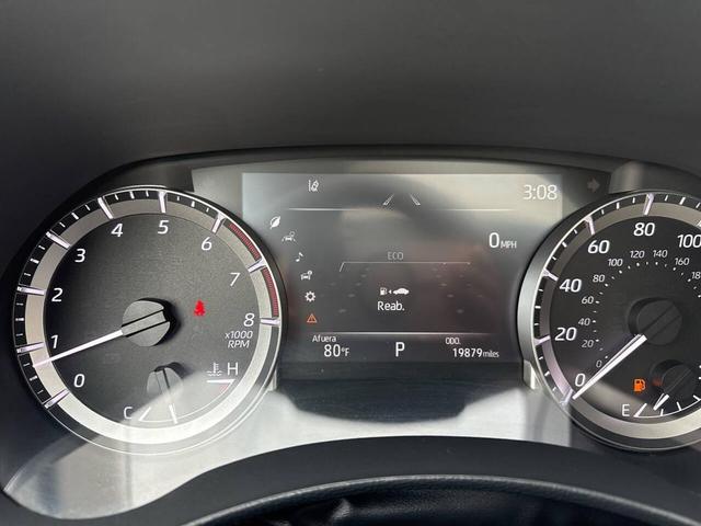 Photo of 2023 Midnight Black Metallic Toyota Highlander
