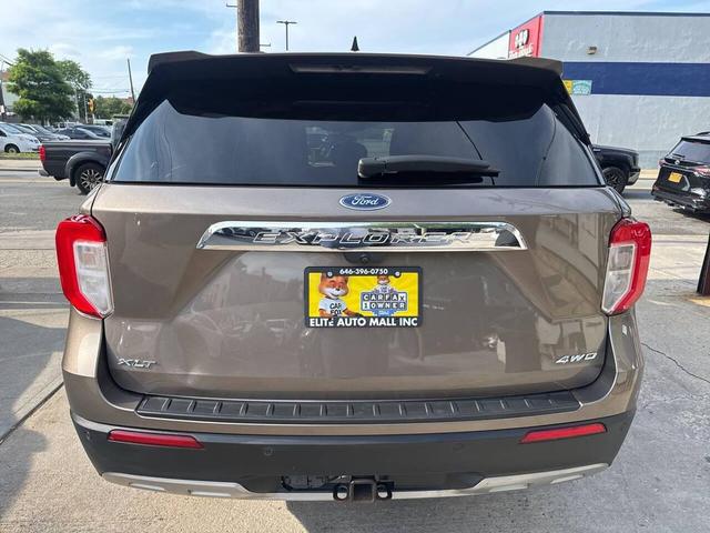 Photo of 2021 Brown Ford Explorer
