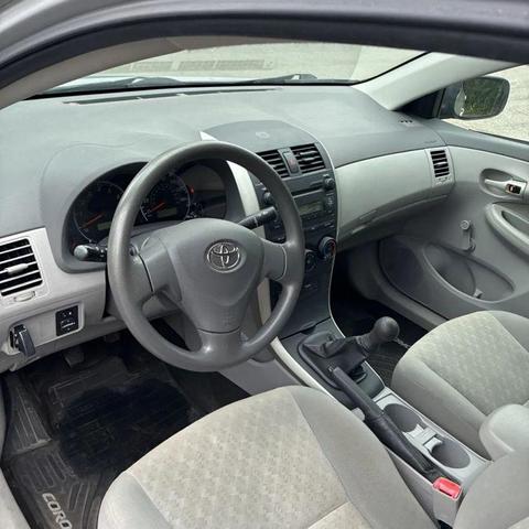 Photo of 2009 Silver Toyota Corolla