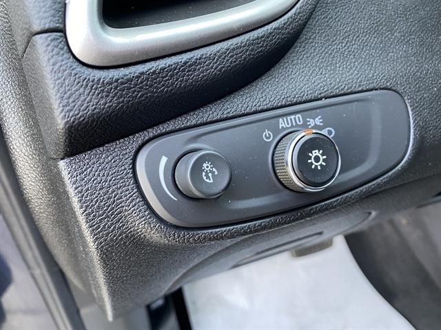 Photo of 2018 Storm Blue Metallic Chevrolet Trax