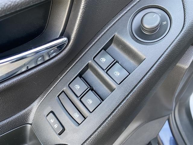 Photo of 2018 Storm Blue Metallic Chevrolet Trax