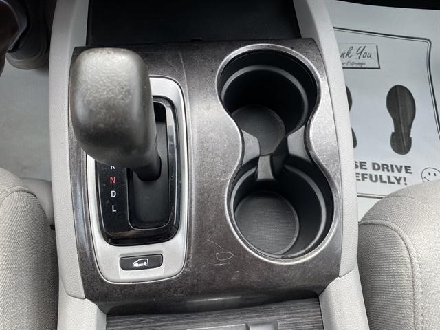 Photo of 2016 Modern Steel Metallic Honda Pilot