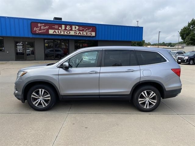 Photo of 2016 Modern Steel Metallic Honda Pilot