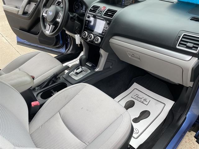 Photo of 2018 Quartz Blue Pearl Subaru Forester