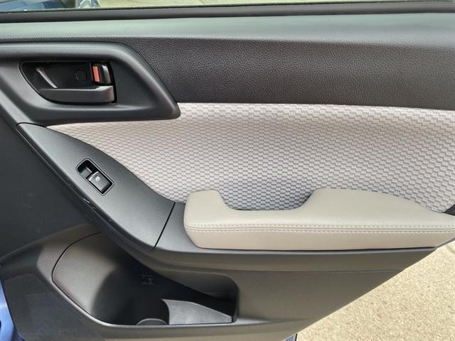 Photo of 2018 Quartz Blue Pearl Subaru Forester