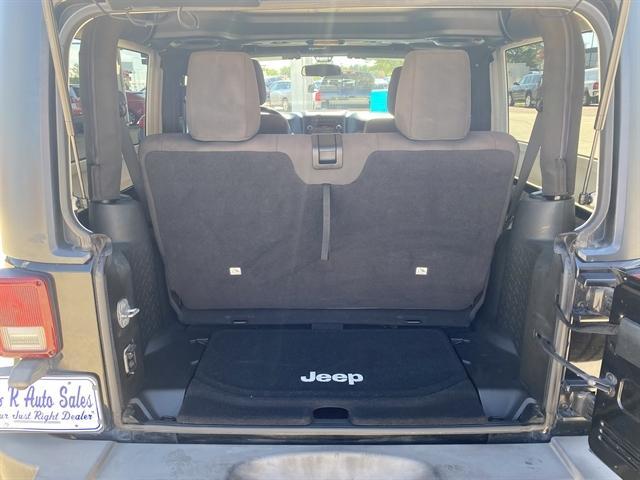 Photo of 2011 Black Clearcoat Jeep Wrangler