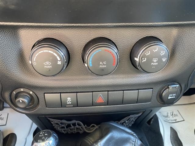 Photo of 2011 Black Clearcoat Jeep Wrangler