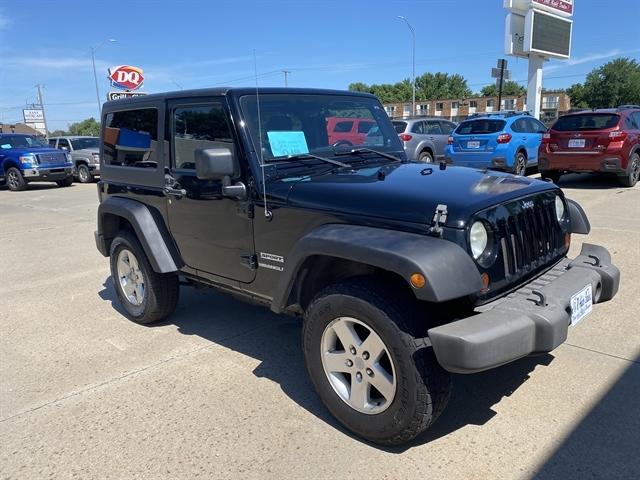 Photo of 2011 Black Clearcoat Jeep Wrangler