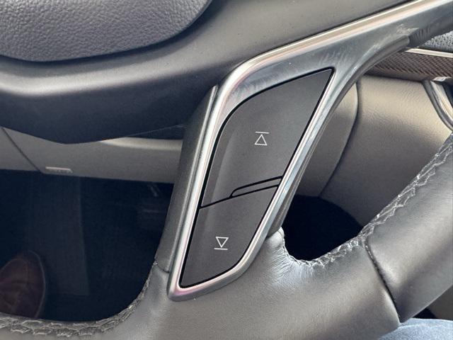 Photo of 2018 Crystal White Tricoat Cadillac CT6
