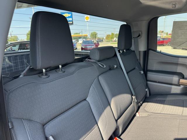 Photo of 2020 Black Chevrolet Silverado 1500