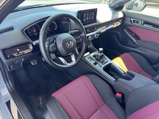 Photo of 2022 Sonic Gray Pearl Honda Civic Si