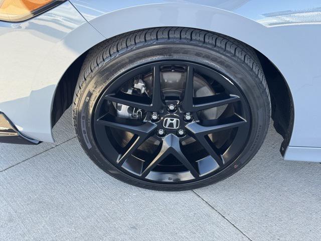 Photo of 2022 Sonic Gray Pearl Honda Civic Si