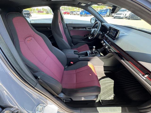 Photo of 2022 Sonic Gray Pearl Honda Civic Si