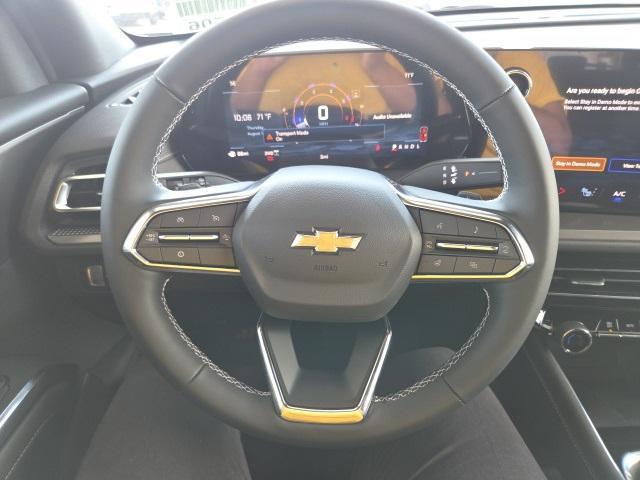 Photo of 2026 Mosaic Black Metallic Chevrolet Traverse