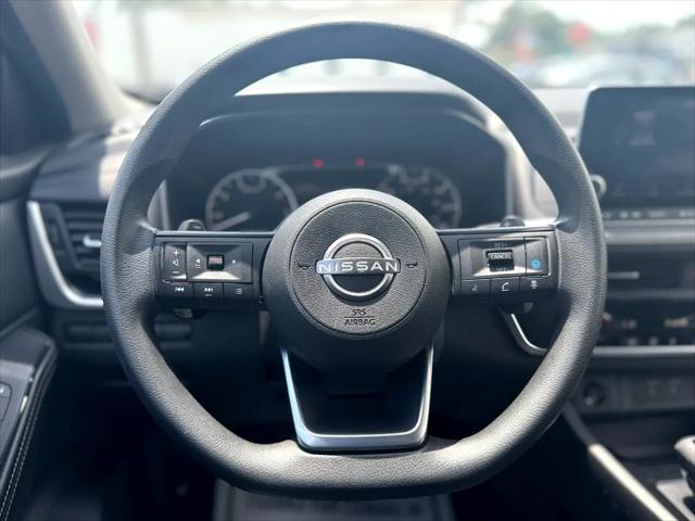 Photo of 2024 Brilliant Silver Metallic Nissan Rogue