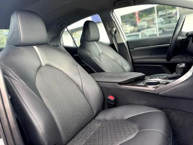 Photo of 2023 Silver Toyota Camry