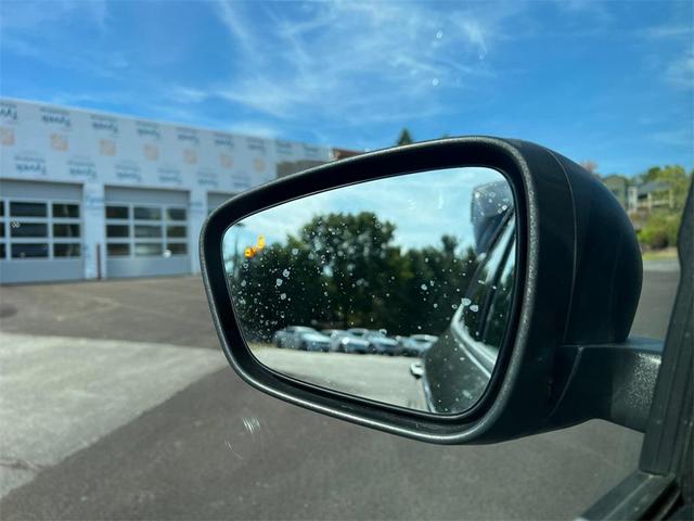 Photo of 2020 Magnetic Metallic Ford Escape